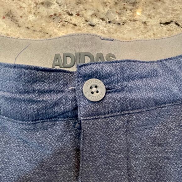 Adidas Casual Shorts 42 - Picture 5 of 6